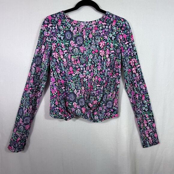 Lilly Pulitzer Luxletic Low Tide Navy Jewely Oden Top Shirt Size M Preppy Active - Picture 1 of 10